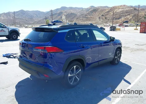 2025 Toyota Corolla Cross Hybrid Xse z USA, uszkodzony, nr VIN 7MUFBABG9SV067495